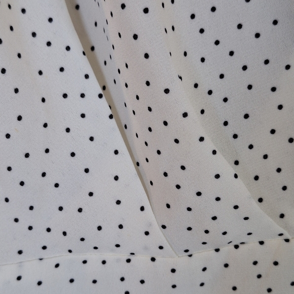 MadisonGrey Wrap Blouse Plus SzXL White Dotted Long Sleeve Peplum New W Tags - Picture 5 of 9